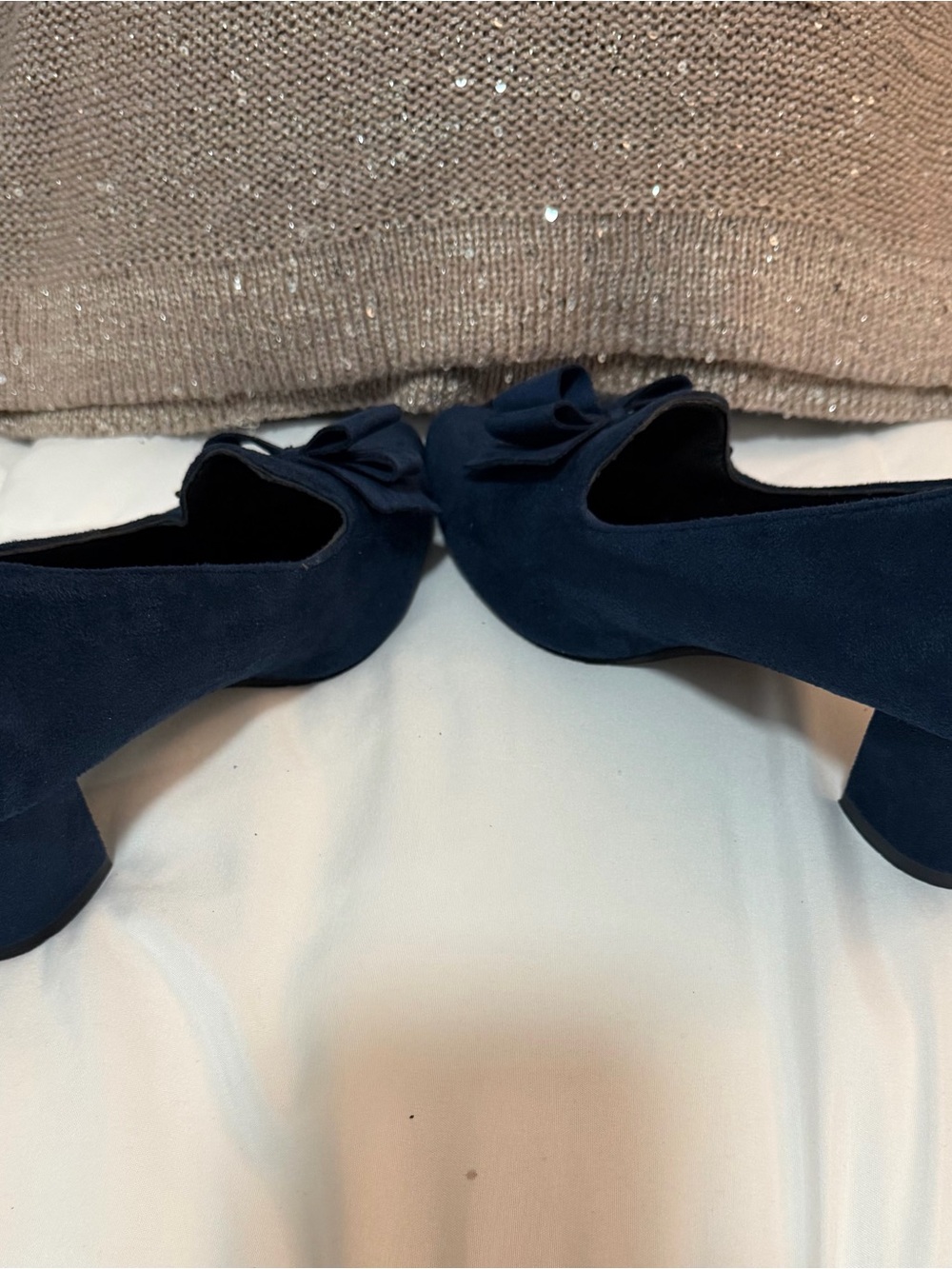 Source Unknown Navy Suede Bow Block Heels